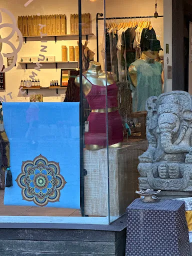 SAMADI SUPER MARKET CANGGU 1