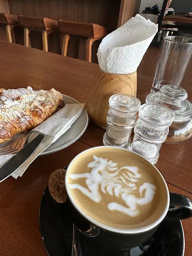 PIKAS - Coffee Boutique (Munggu) 4