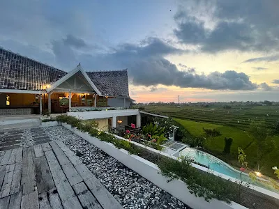 Villa Lotus 8 1