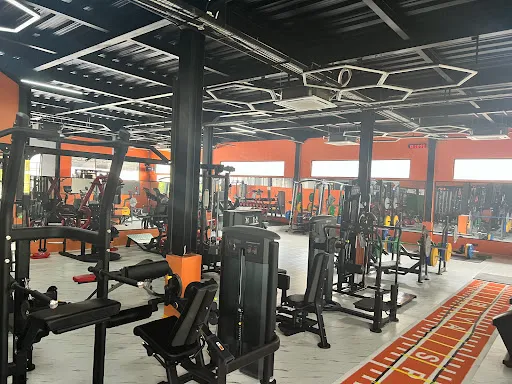 RAYA SPORTS PICKLEBALL PILATES GYM POOL