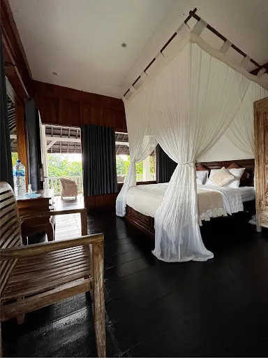 «Villa NESHAMA» Hotel 4