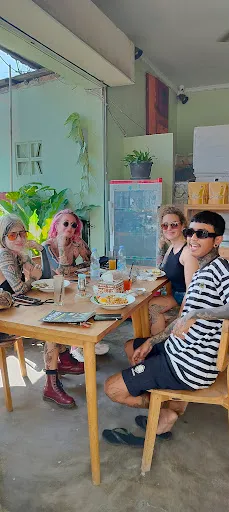 Gustav Grün - Wraps, Rice Bowls, Kebab, Salads, & Breakfast 1