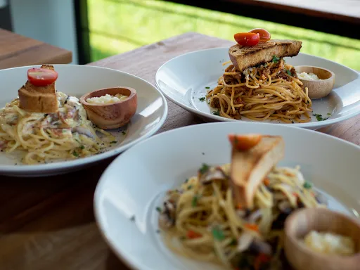 Nyantra Café & Eatery 2