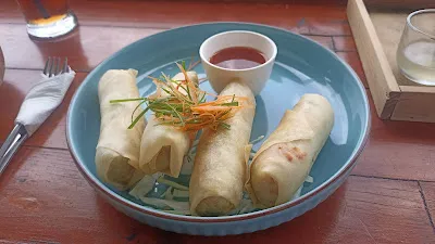 Nyantra Café & Eatery 3