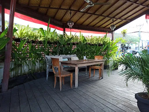 Bali Buda Kerobokan 1