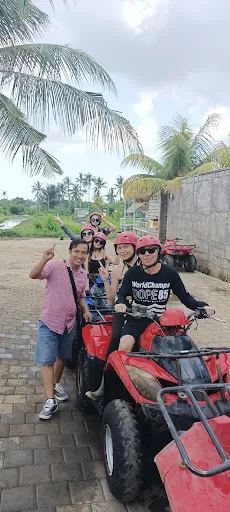 Kadek Bali Driver Tours 3