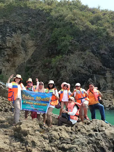 PT. Thalia Tour Travel 3