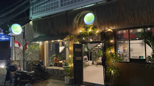 Slavic Roots cafe and eatery 1