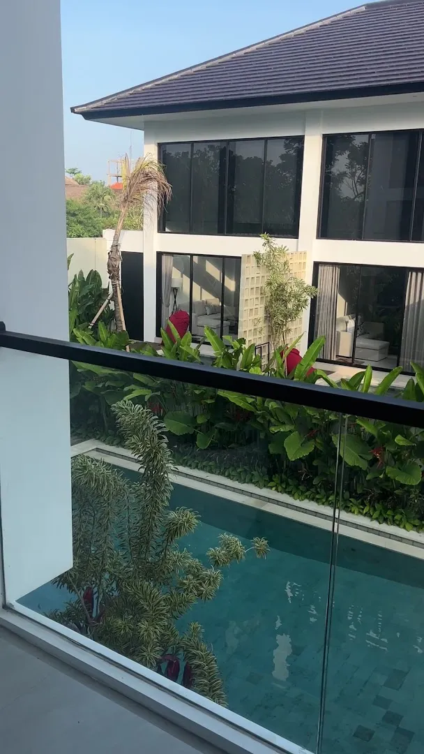 The R Apartment Pererenan 1