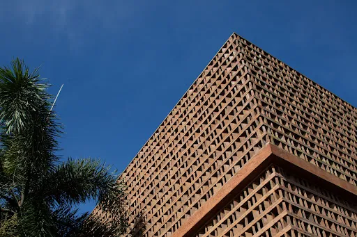 Further Hotel 3