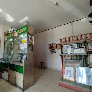 Oka Jaya Photo & Fotocopy 4