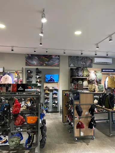 EIGER ADVENTURE STORE CANGGU 1