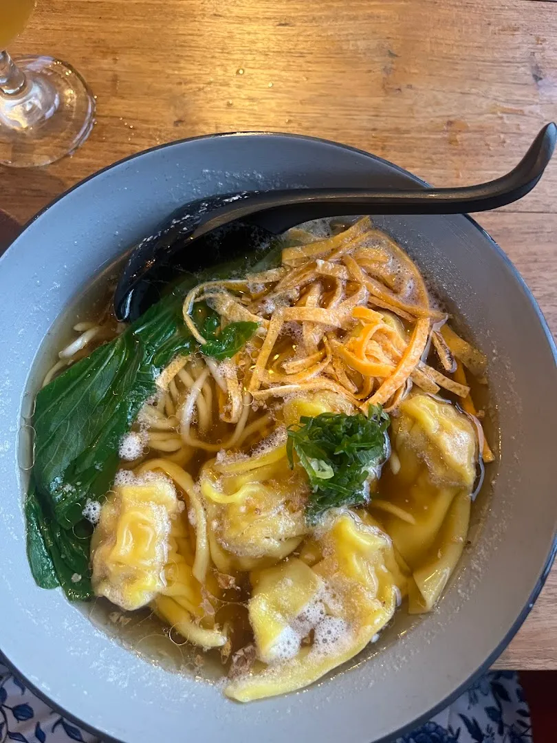 Papa Lee's Taiwan noodle & Dumplings | Batu Bolong Branch 4