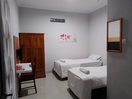 Griya Santi Guest House Tanah Lot, Bali 2