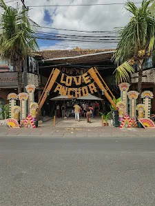 Love Anchor Concept Store 2