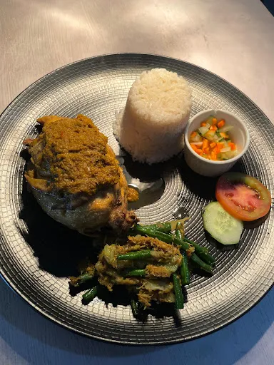 Twin Tide Eatery Restaurant 3