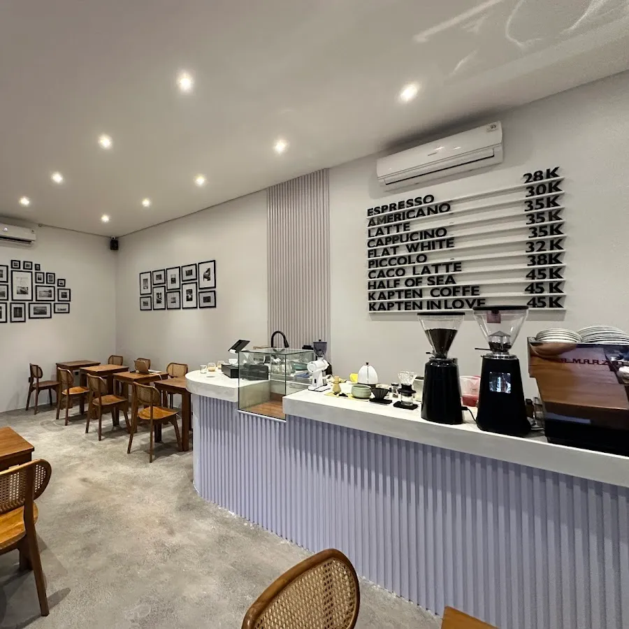 Kopiten Coffee Shop 2