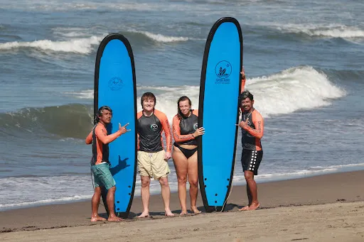 Arya Surf school | Surf Lessons Bali by canggusurflessons.com 2