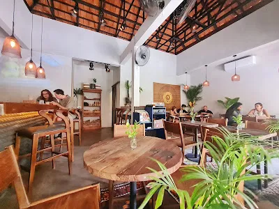 Long Play coffee & wine 2