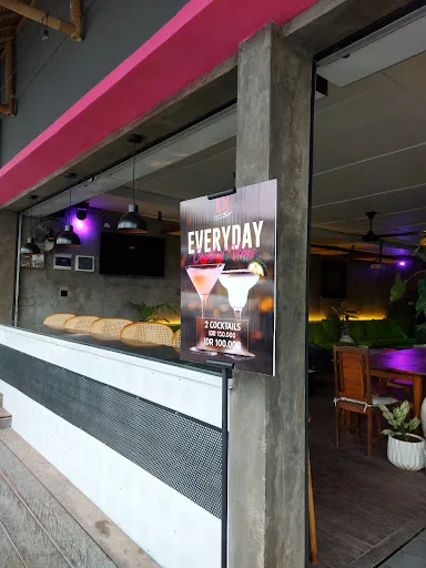 Lx Karaoke & Sports Bar 1