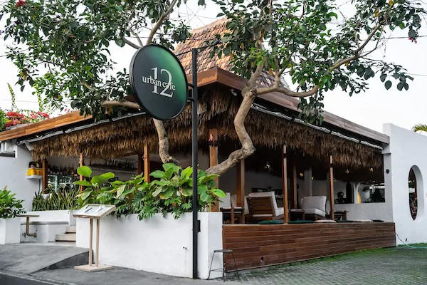 12 Urban Cafe - Breakfast & Dinner | Movie night | Cocktail Bar Canggu