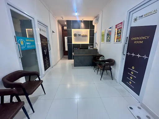 THE MEDICAL CANGGU BATU BOLONG & INFUSION BALI (24 Hours Doctor, Home Care, Rabies Vaccine) 3