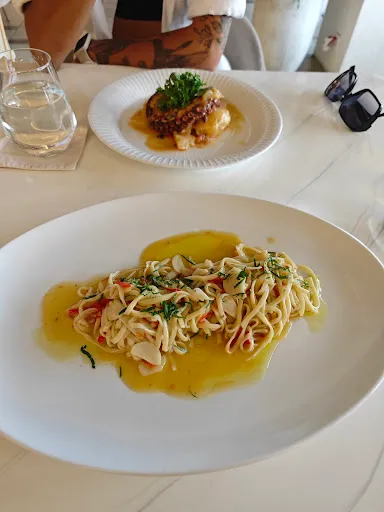 Ele Restaurant, Bar and Terrace 3