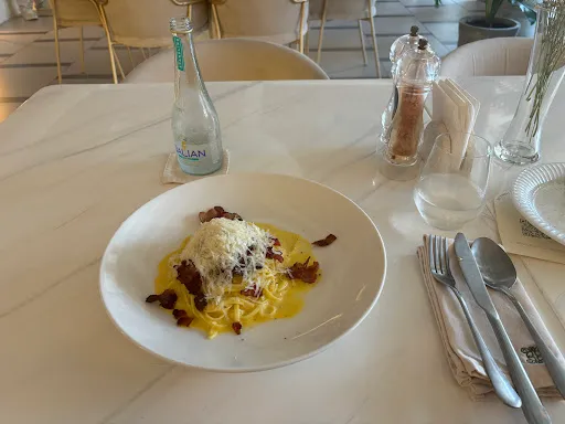 Ele Restaurant, Bar and Terrace 4