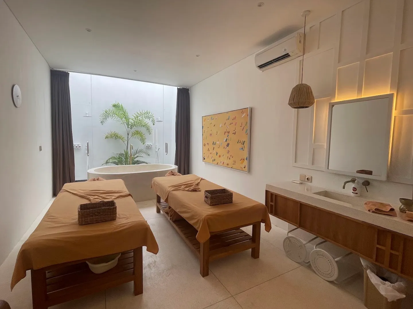 Beach House Massage by Tonic 4