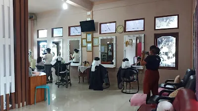 Dewi Hair Beauty, Salon & Spa 3