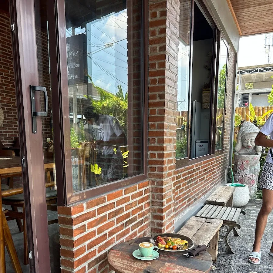 Santera Coffee and Eatery 3