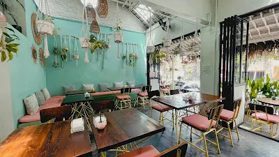 WARUNG LA BE'NE 4