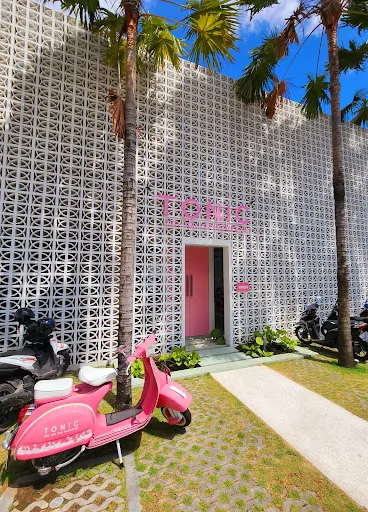 Tonic Massage and Botanicals 2