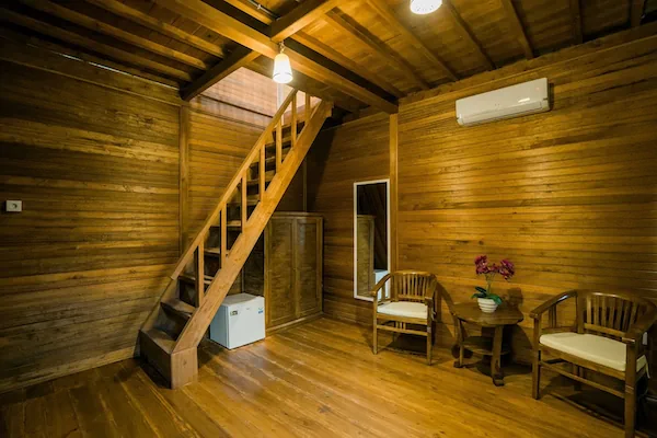 Andi Beach House 3