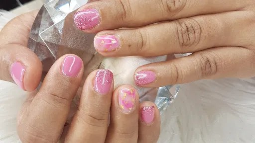Royal Beauty Salon 1