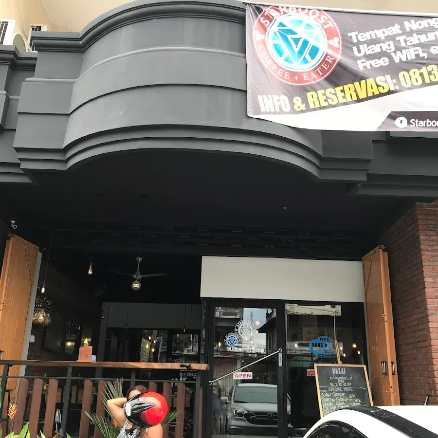 Starboost Coffee + Eatery 3