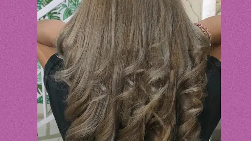 Movic Hair & Beauty Salon 1