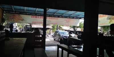 Warung Babi Guling Anyar Sari Baru 3