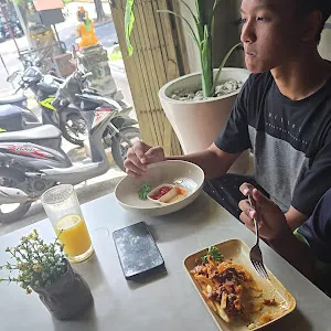 DINILAKU CAFE 2