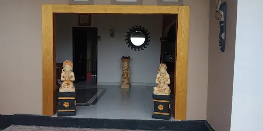 The Sarining Hotel 4
