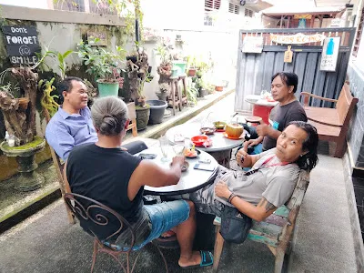 Warung Reyno 2