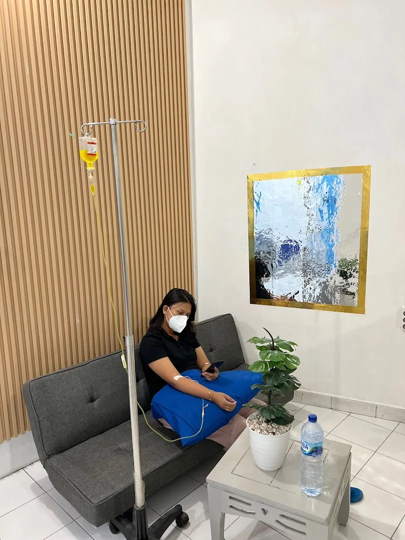 KLINIK PRATAMA KRISNA MEDICAL CARE & FASTDRIP (HOME SERVICE IV DRIP AVAILABLE 24/7 by ON CALL) 3