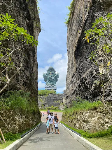 Humble Balinese Driver