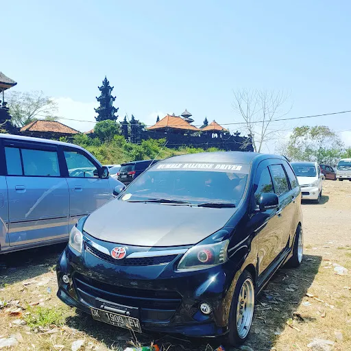 Humble Balinese Driver 1