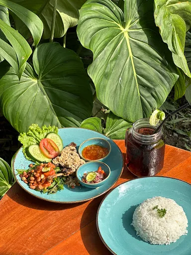 Warung Lojhi 1