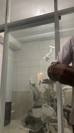 Praktek Dokter Gigi Family Dentist 1