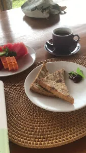Dauh Nyuh | Coffee, Food, Room 1