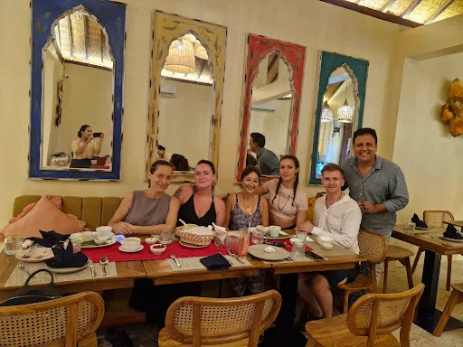 Madhubann : Pure Veg Indian Restaurant 3