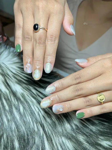 VACUUM beauty studio - manicure| pedicure| lashes| brows| salon Ubud 2