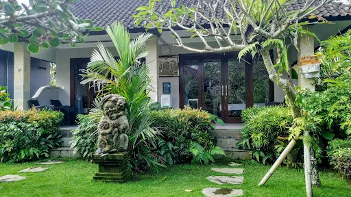 Pande Permai Bungalow 2